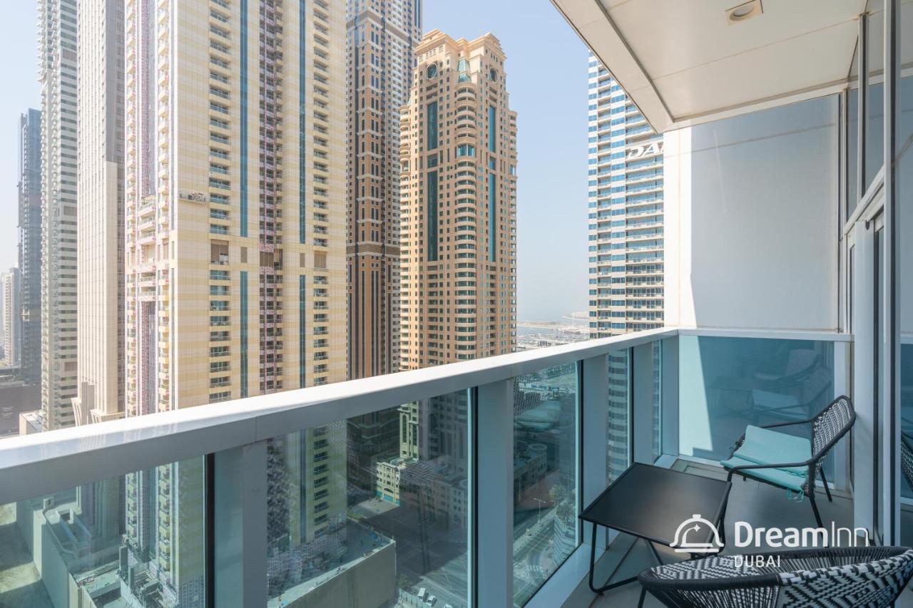 Dream Inn Apartments - Marina Arcade Tower Дубай Екстериор снимка