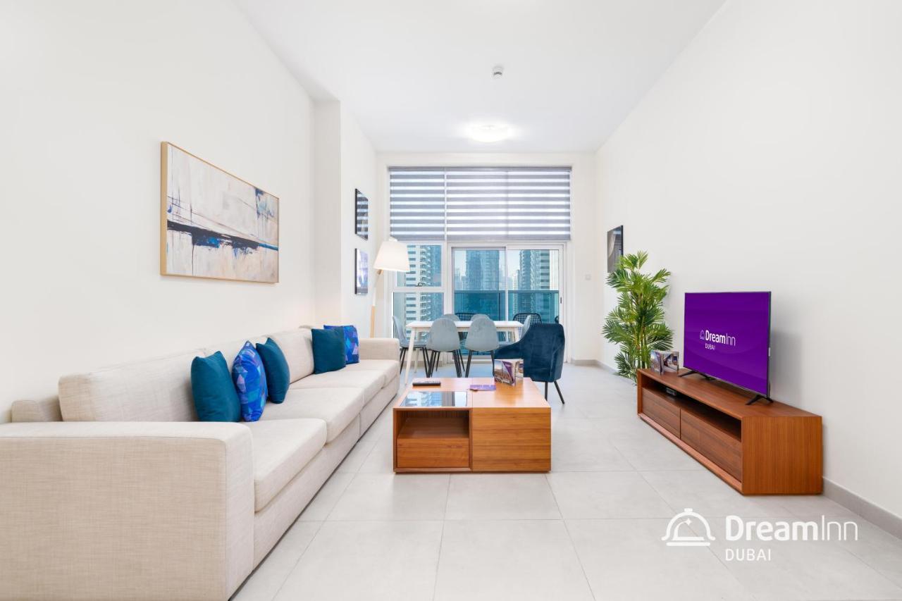 Dream Inn Apartments - Marina Arcade Tower Дубай Екстериор снимка