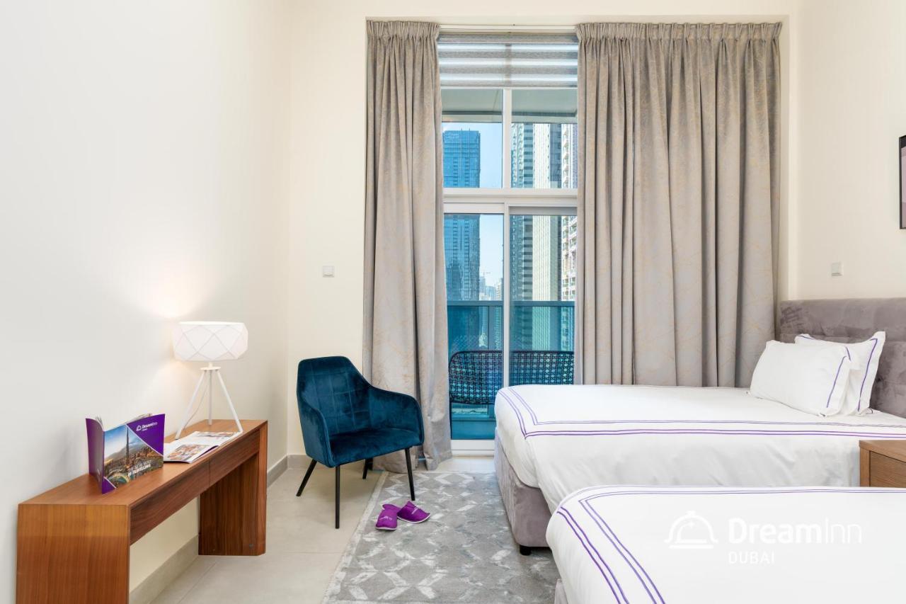 Dream Inn Apartments - Marina Arcade Tower Дубай Екстериор снимка