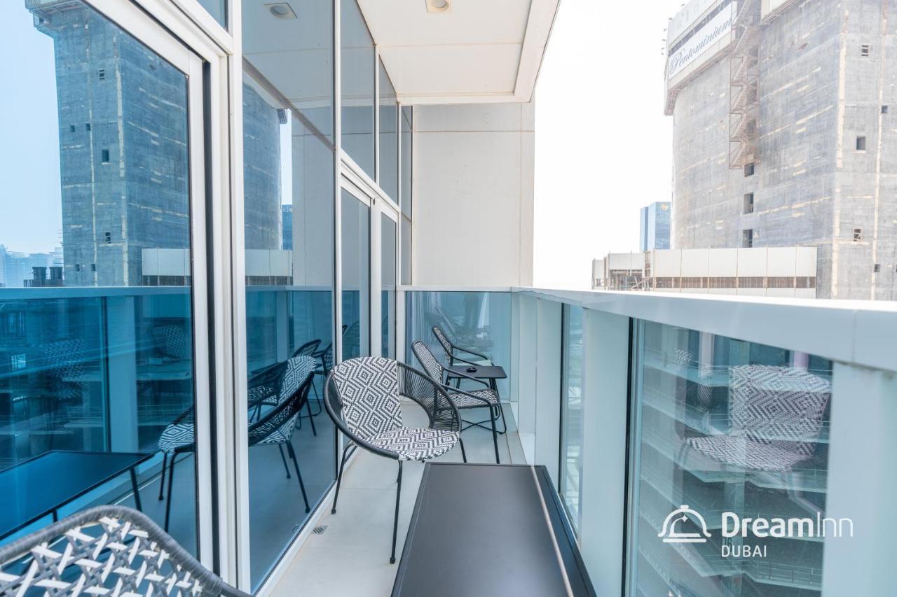 Dream Inn Apartments - Marina Arcade Tower Дубай Екстериор снимка