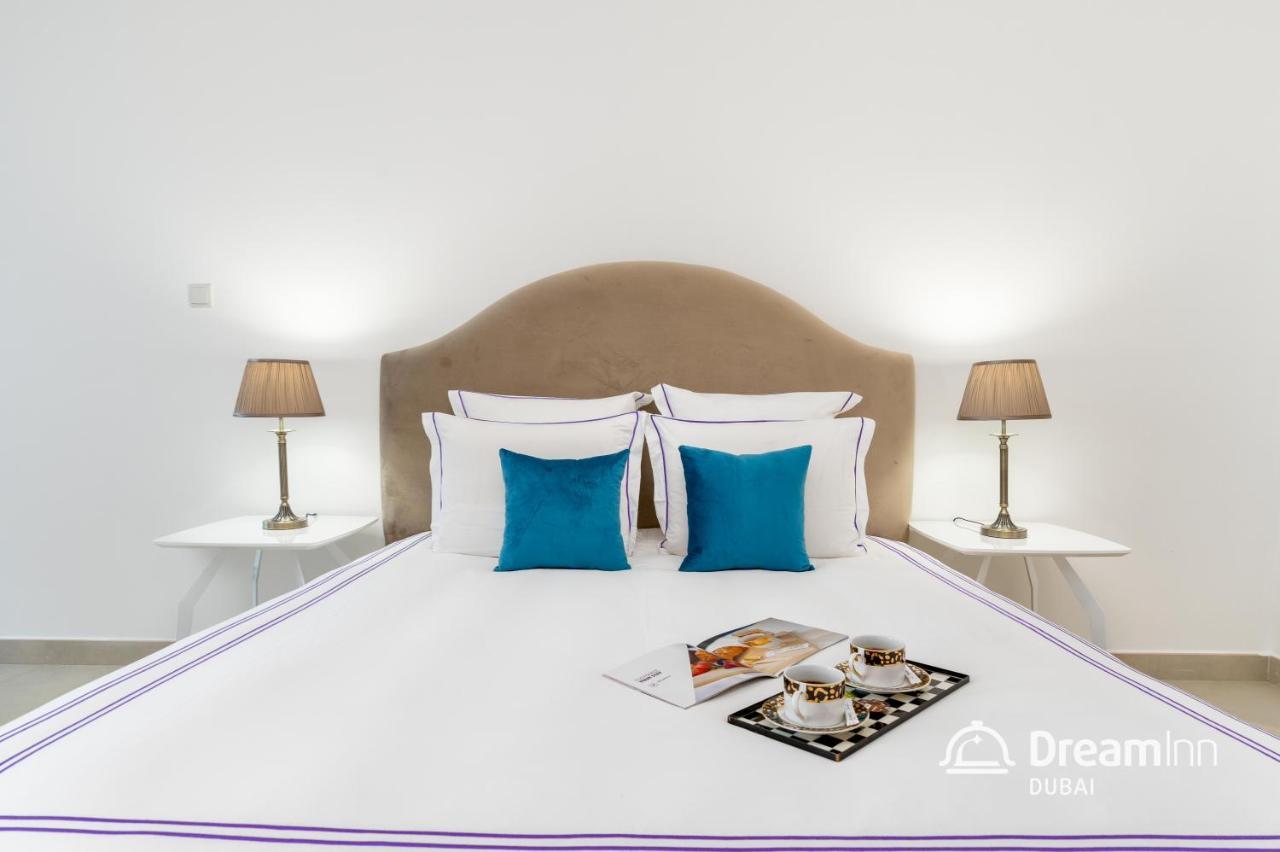 Dream Inn Apartments - Marina Arcade Tower Дубай Екстериор снимка